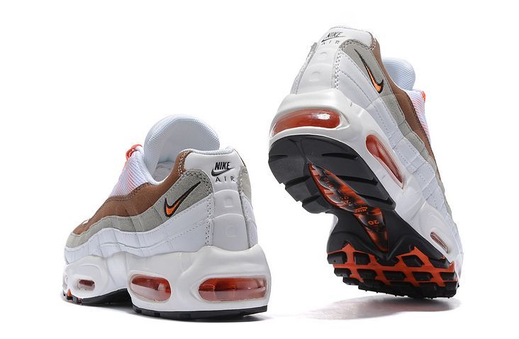  Nike Air Max 95 Essential
